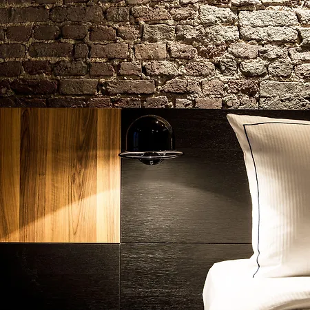 Louvre-lens - Esprit De France 4*