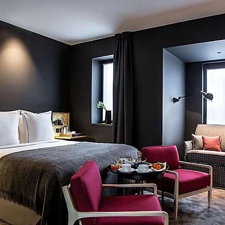 Louvre-lens - Esprit De France 4*