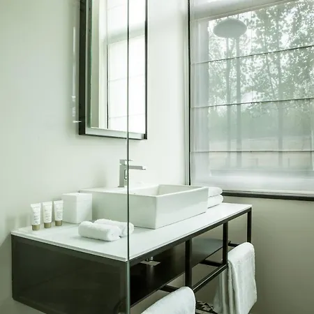 Louvre-lens - Esprit De France 4*