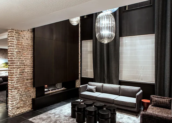 Louvre-lens - Esprit De France Hotel